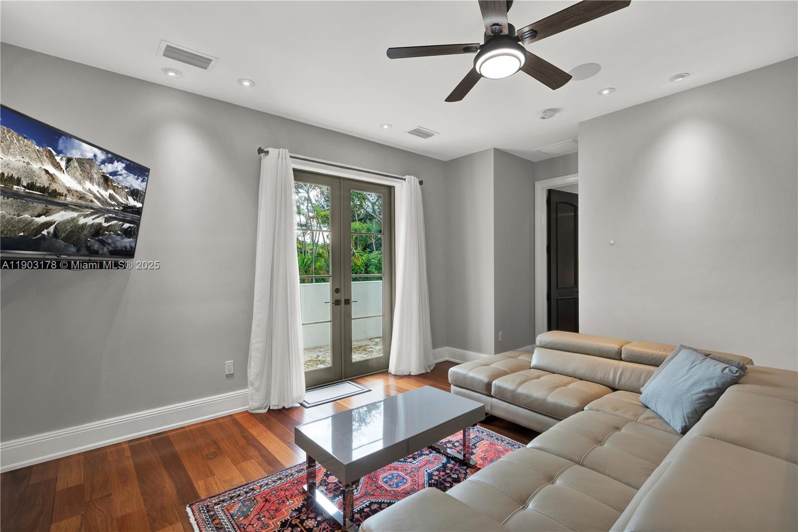 CORAL GABLES C C SEC 3 - Residential