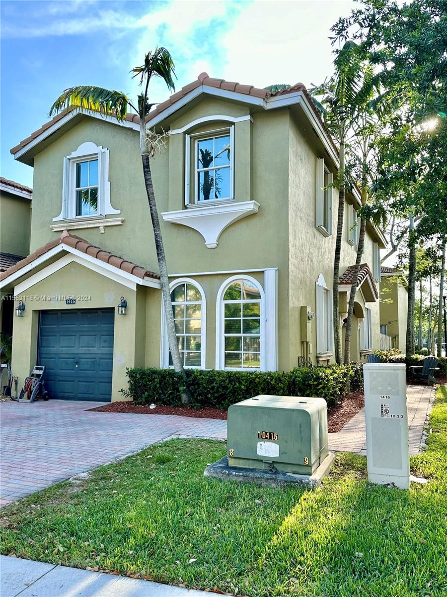 Keys Gate - Residential