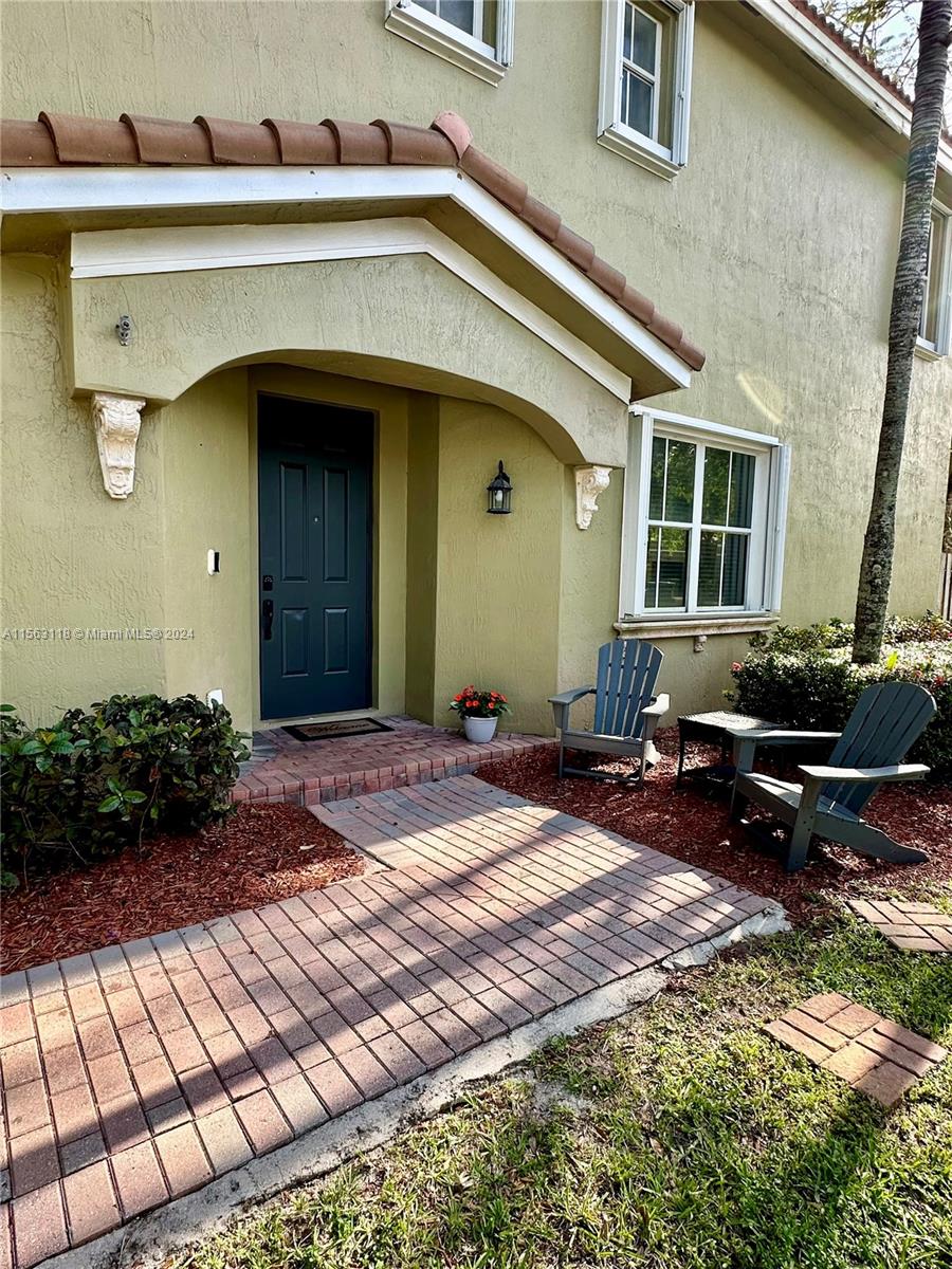Keys Gate - Residential
