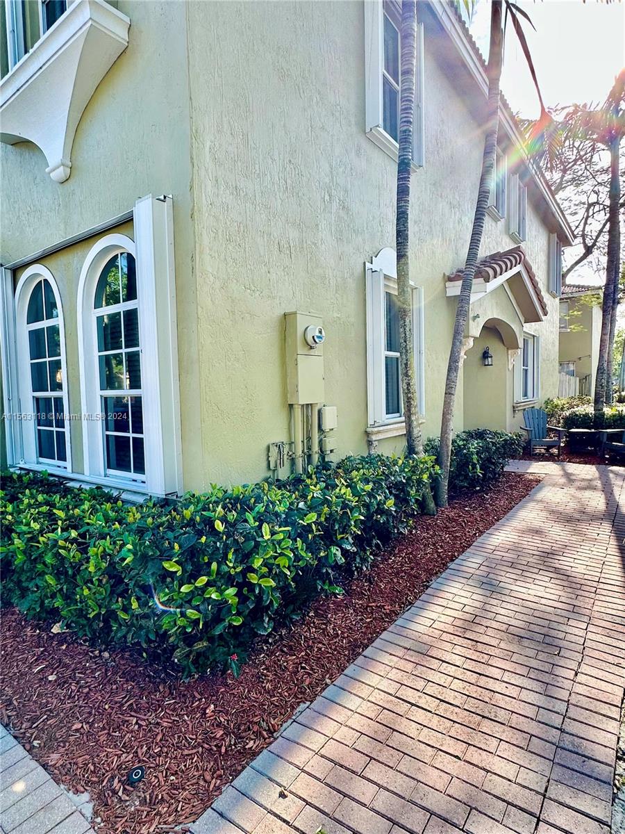 Keys Gate - Residential