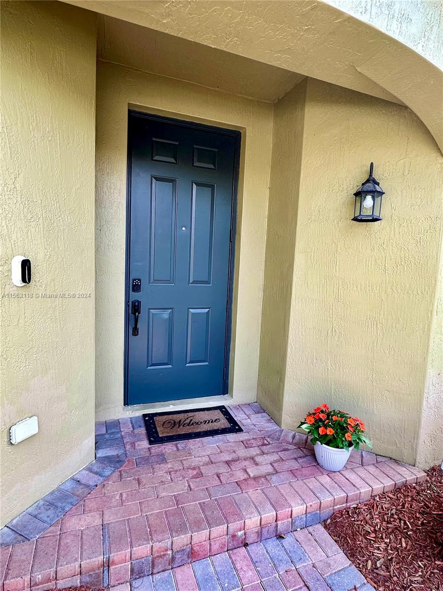 Keys Gate - Residential