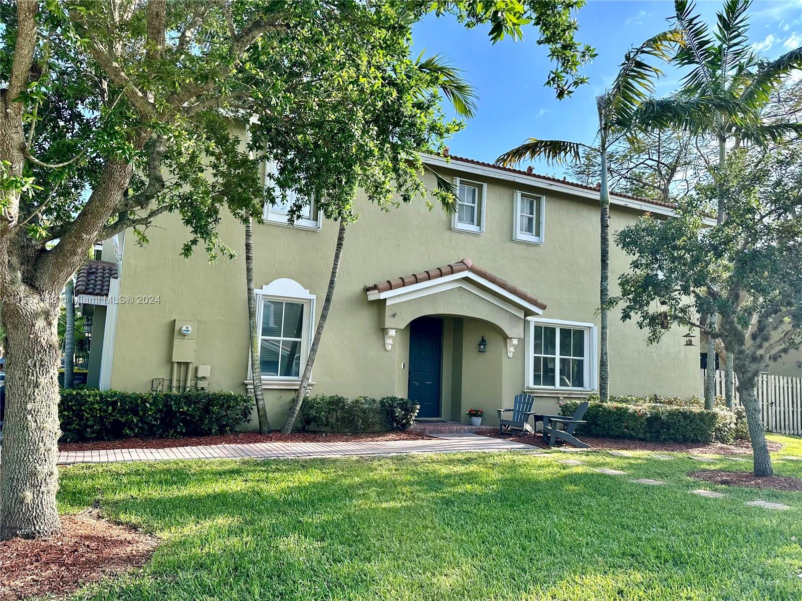 Keys Gate - Residential