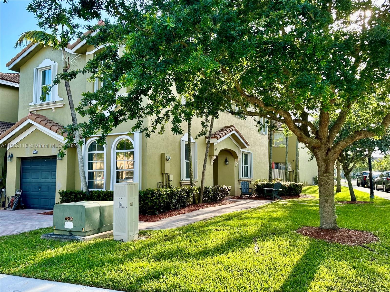 Keys Gate - Residential