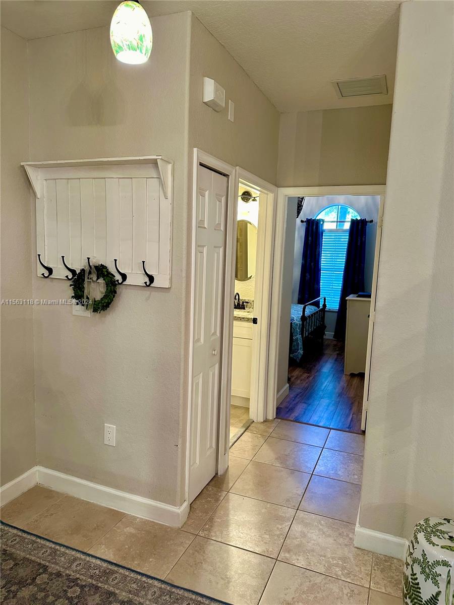 Keys Gate - Residential