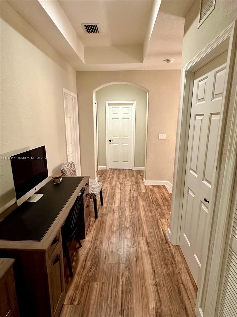 Keys Gate - Residential