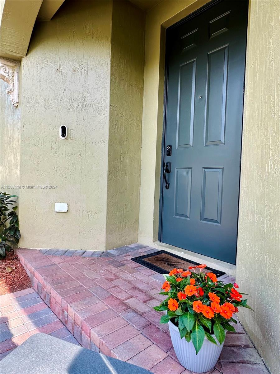 Keys Gate - Residential