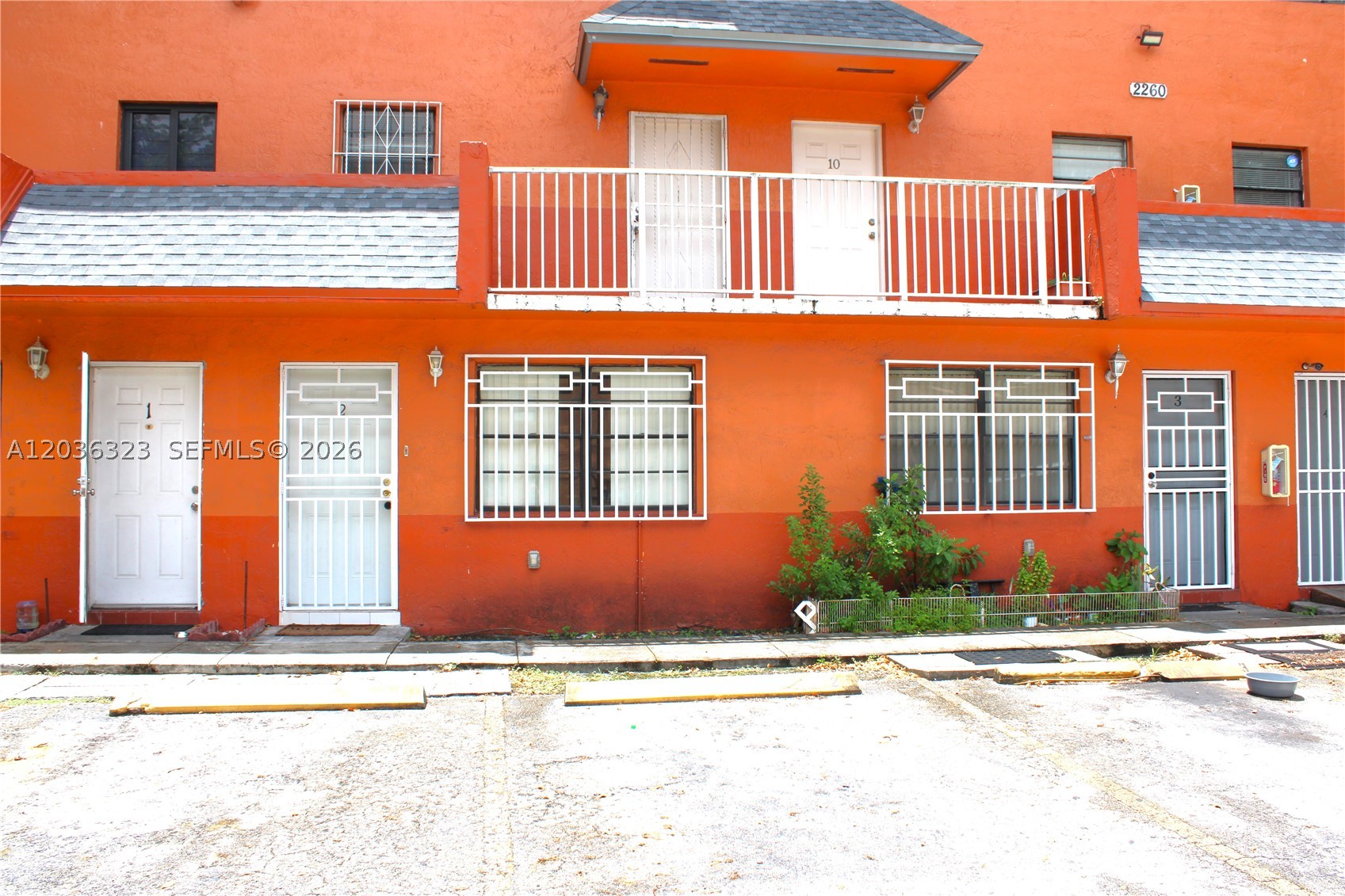 ALHAMBRA VI CONDO - Residential Lease
