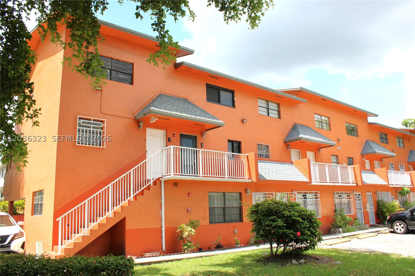 ALHAMBRA VI CONDO - Residential Lease
