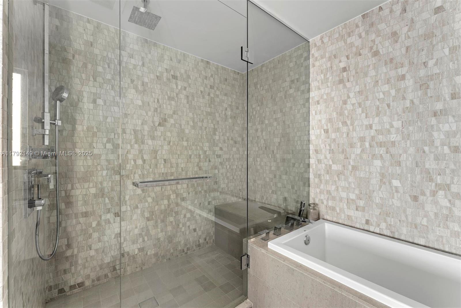 REACH CONDO - Residential Lease