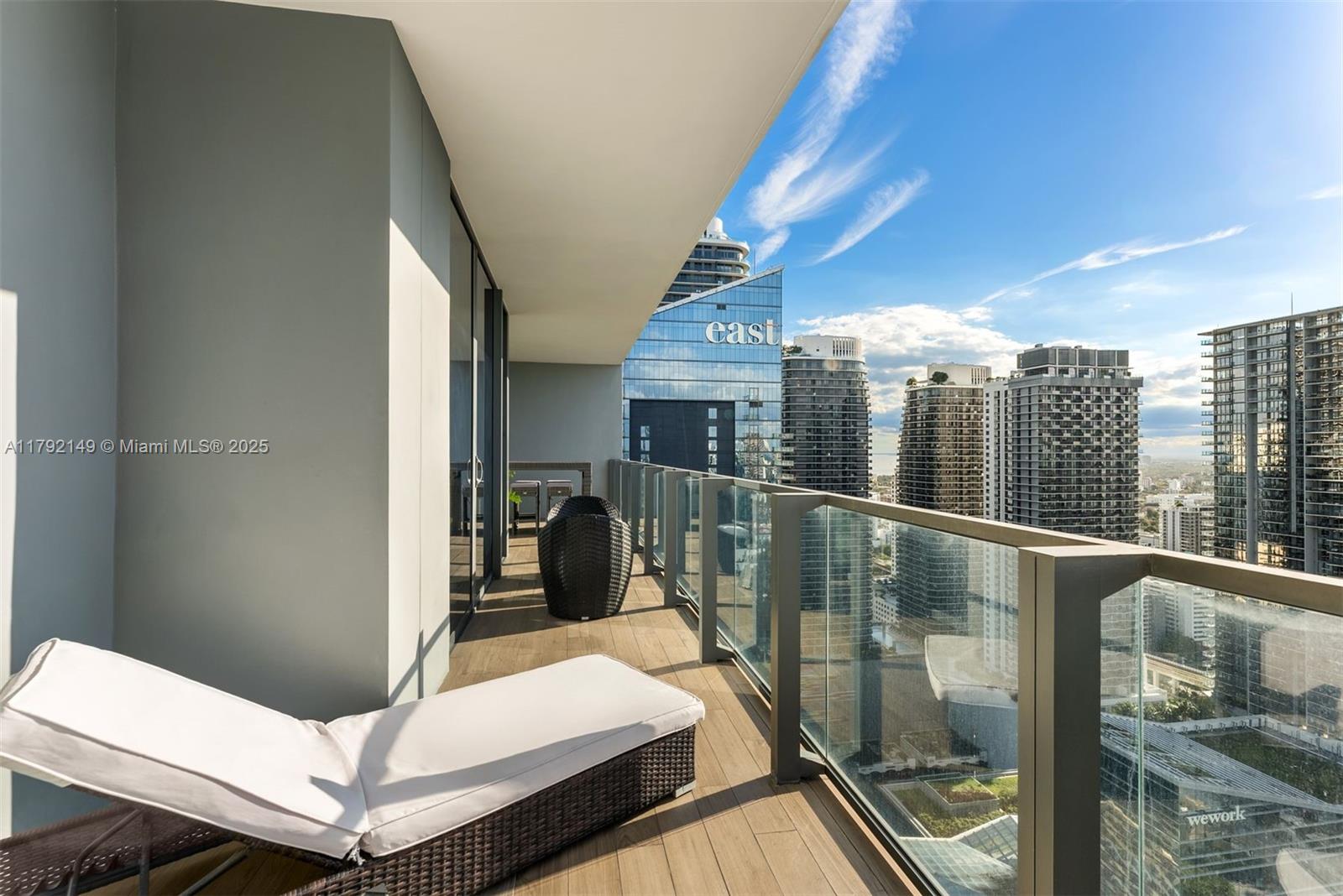 REACH CONDO - Residential Lease