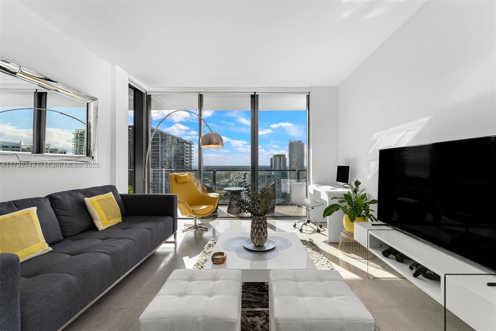 REACH CONDO - Residential Lease