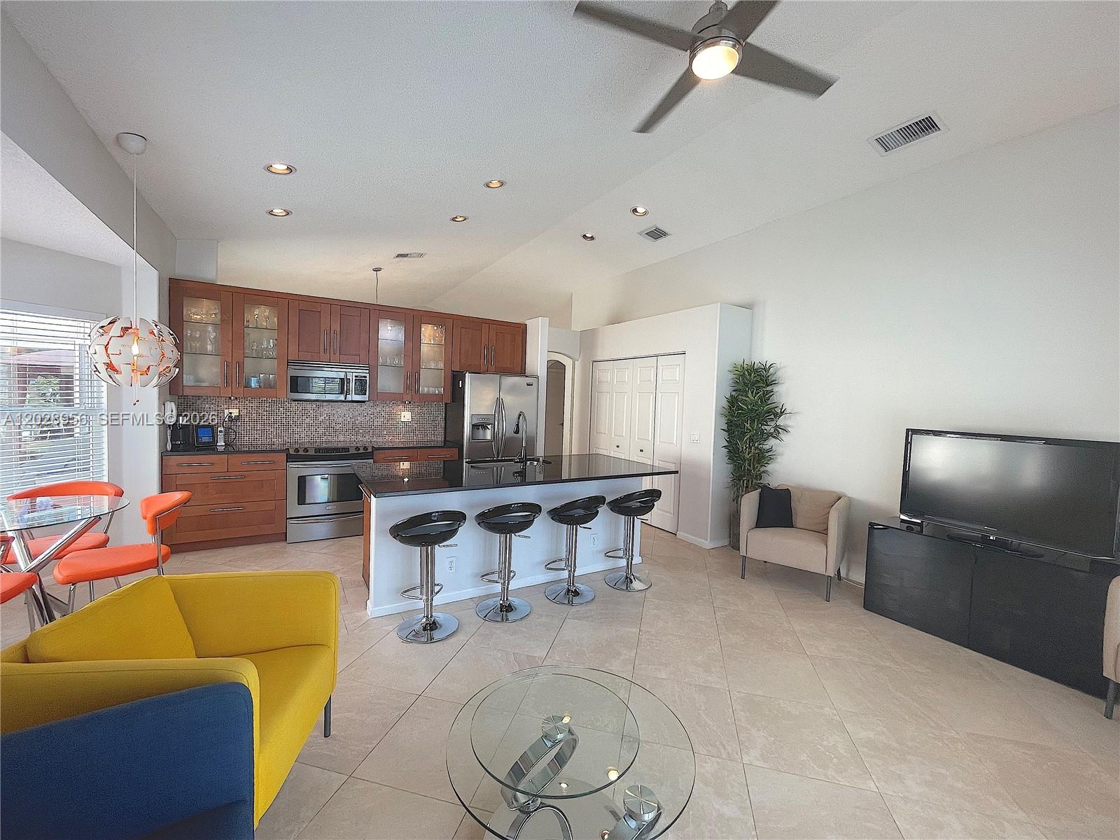 BANYAN OAKRIDGE PLAT - Residential Lease