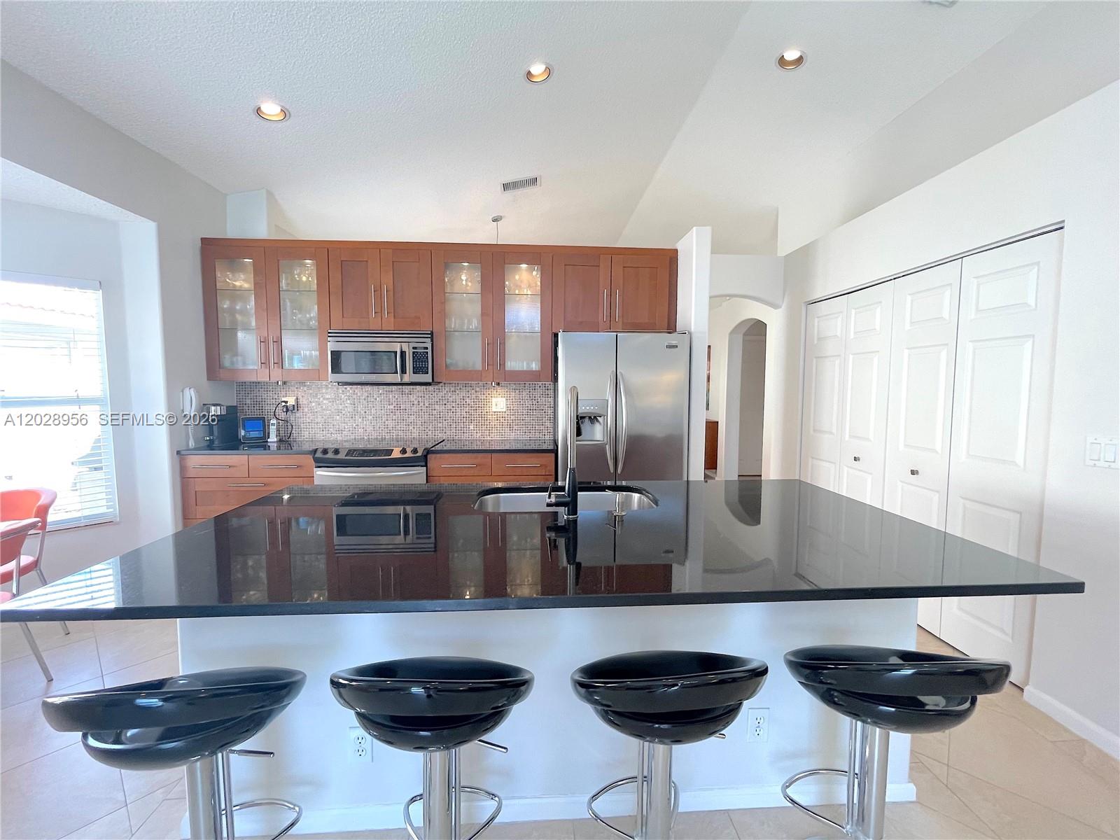 BANYAN OAKRIDGE PLAT - Residential Lease