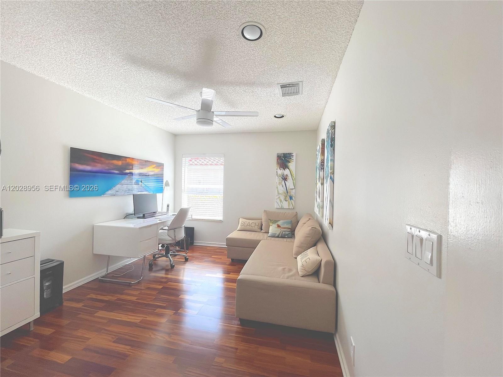 BANYAN OAKRIDGE PLAT - Residential Lease