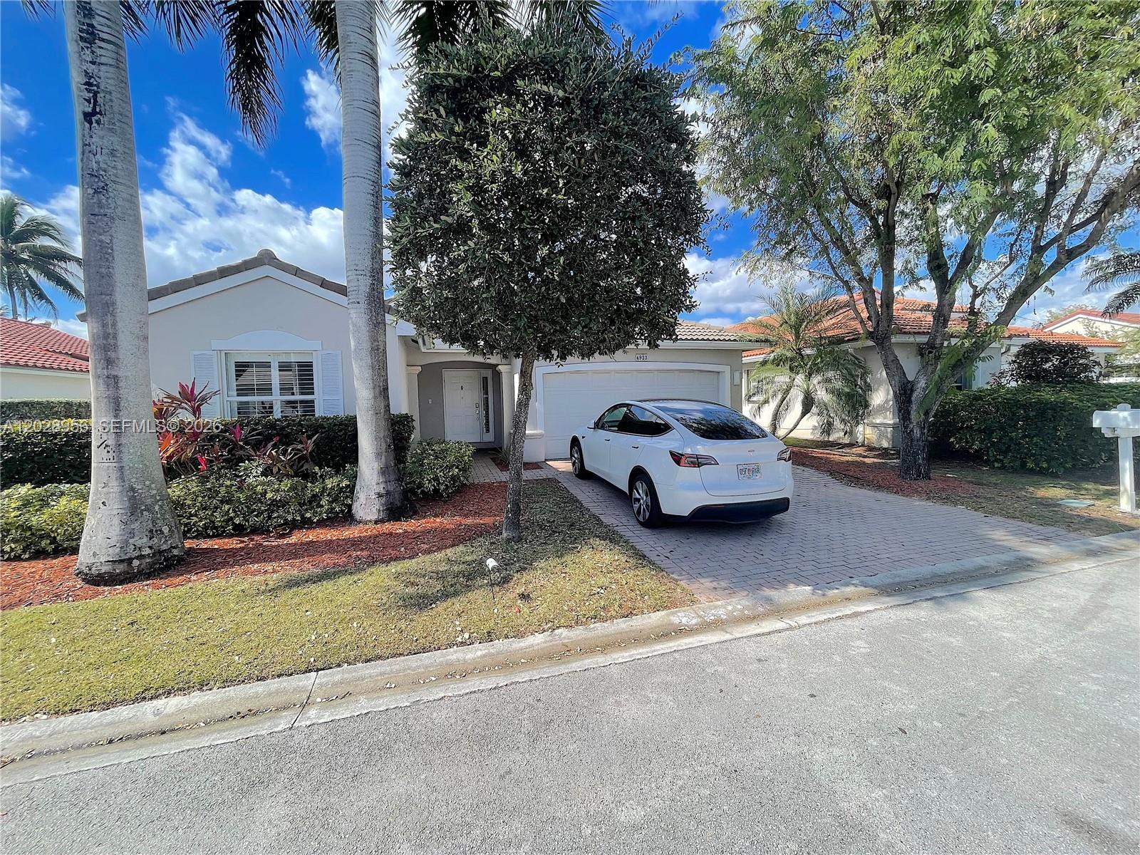 BANYAN OAKRIDGE PLAT - Residential Lease