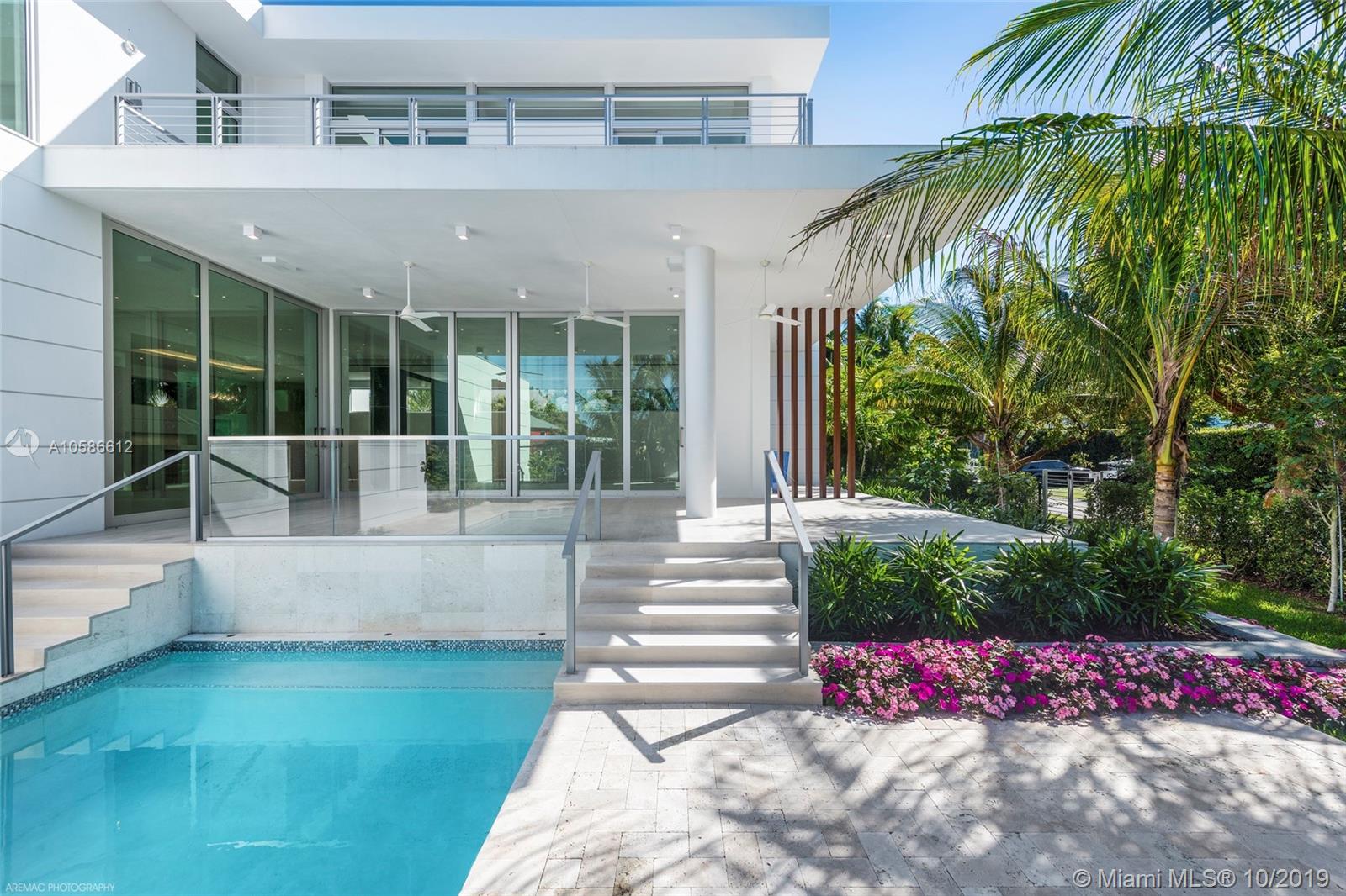 TROPICAL ISLE HOMES SUB 4 - Residential
