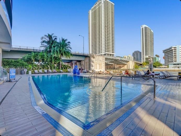 BEACHWALK CONDOMINIUM - Residential
