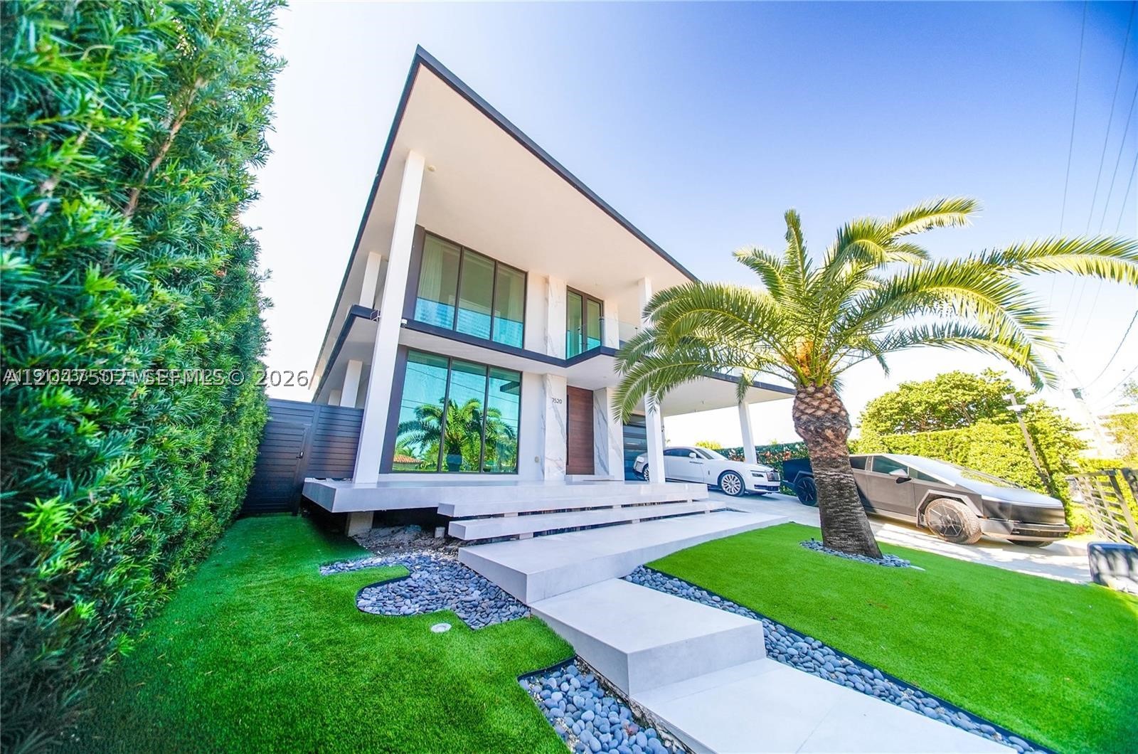 TREASURE ISLAND - Residential