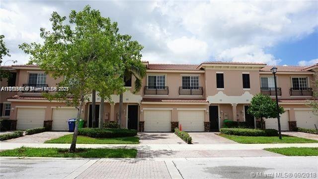 BEAUTIFUL TOWNHOUSE 3 BED 2.5 BATH,GARAGE ATTACHED AND PATIO FENCED,QUIET NEIGHBORHOOD,PLAYGROUND AND COMMUNITY POOL.CLOSE TO MAIN HIGHWAYS AND SHOPPING CENTER,GREAT SCHOOLS RATED A+
