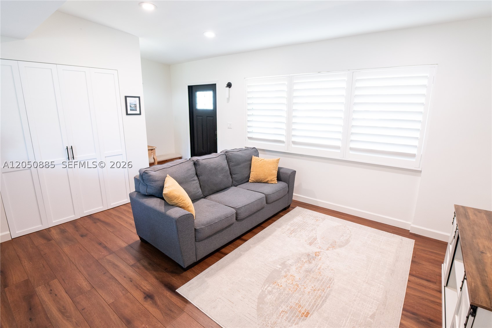 WESTWOOD LAKE 4TH ADDN - Residential