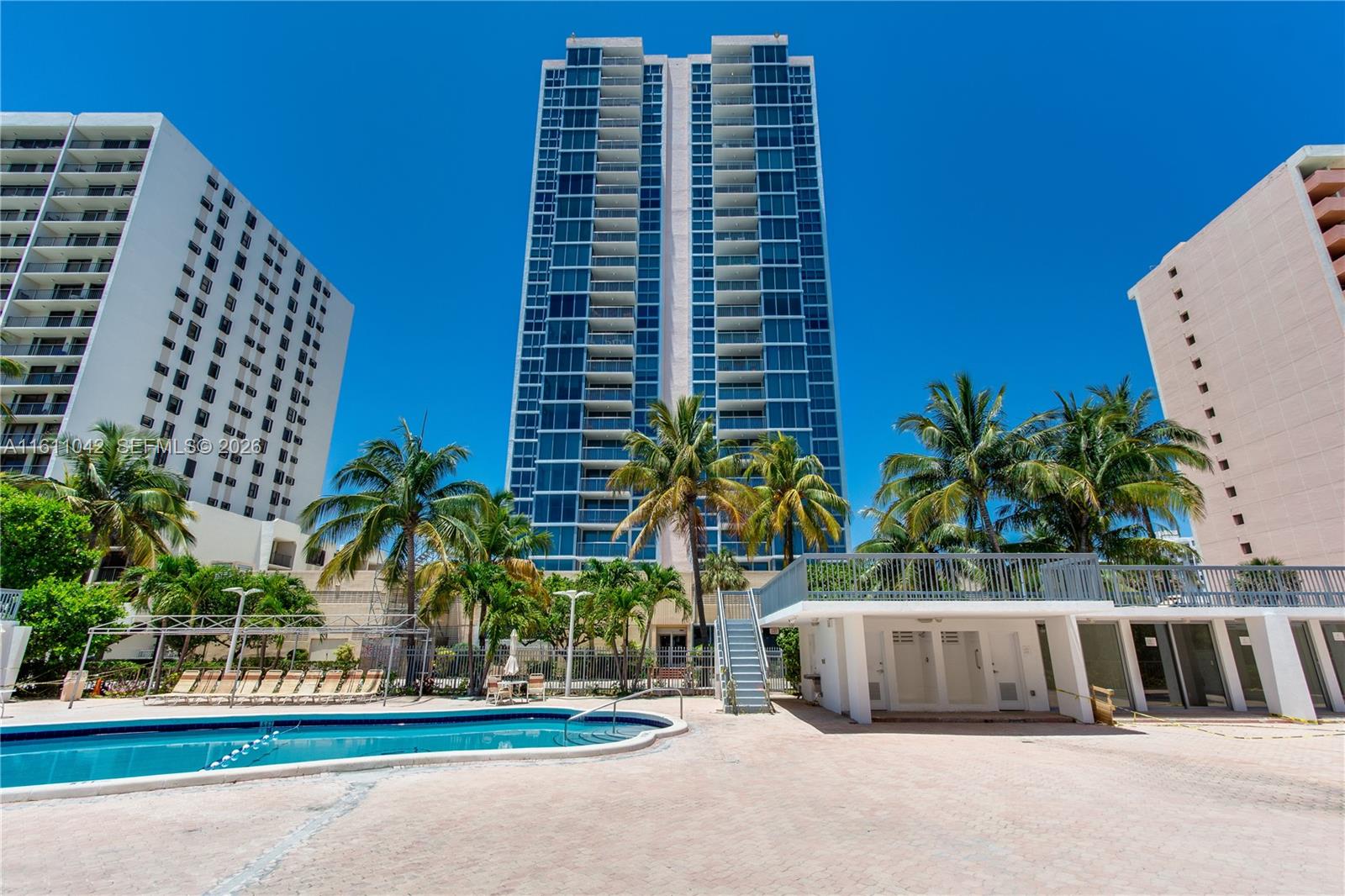 MIRASOL OCEAN TOWERS COND - Residential
