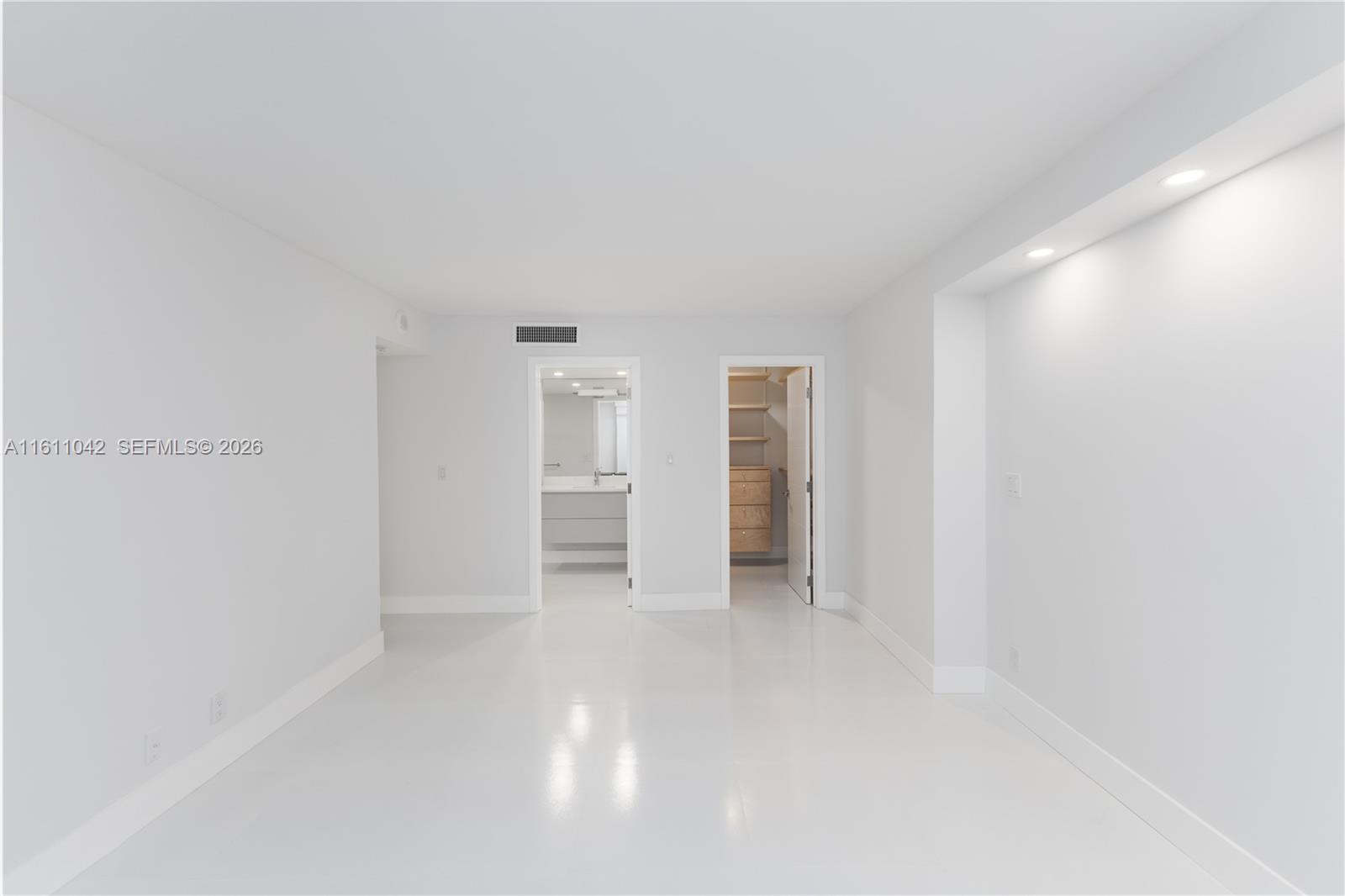 MIRASOL OCEAN TOWERS COND - Residential