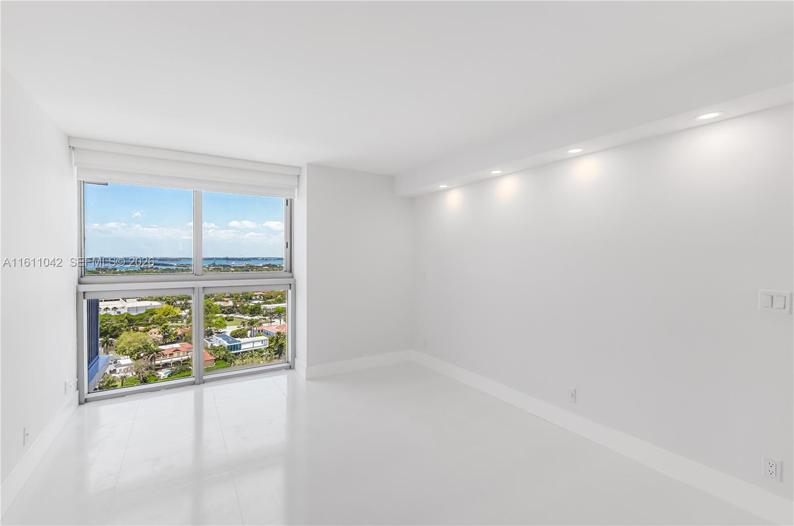 MIRASOL OCEAN TOWERS COND - Residential