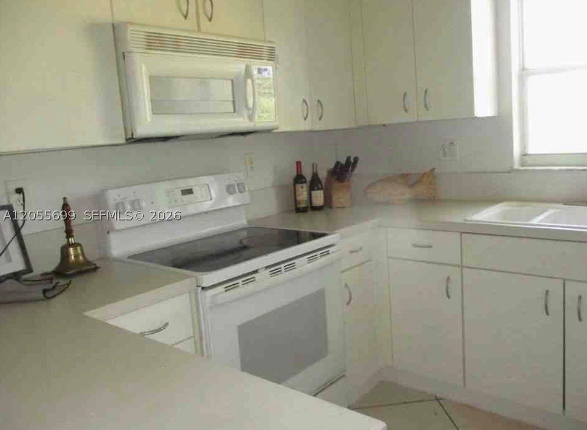 DORAL ISLES CARIBBEAN - Residential
