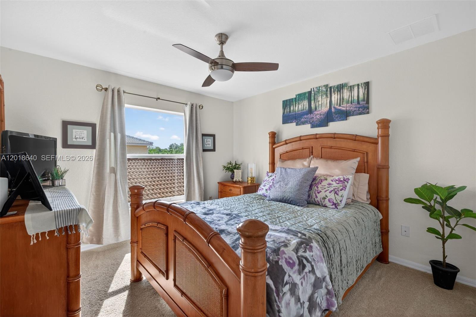 BOTANICA LAKES - Residential