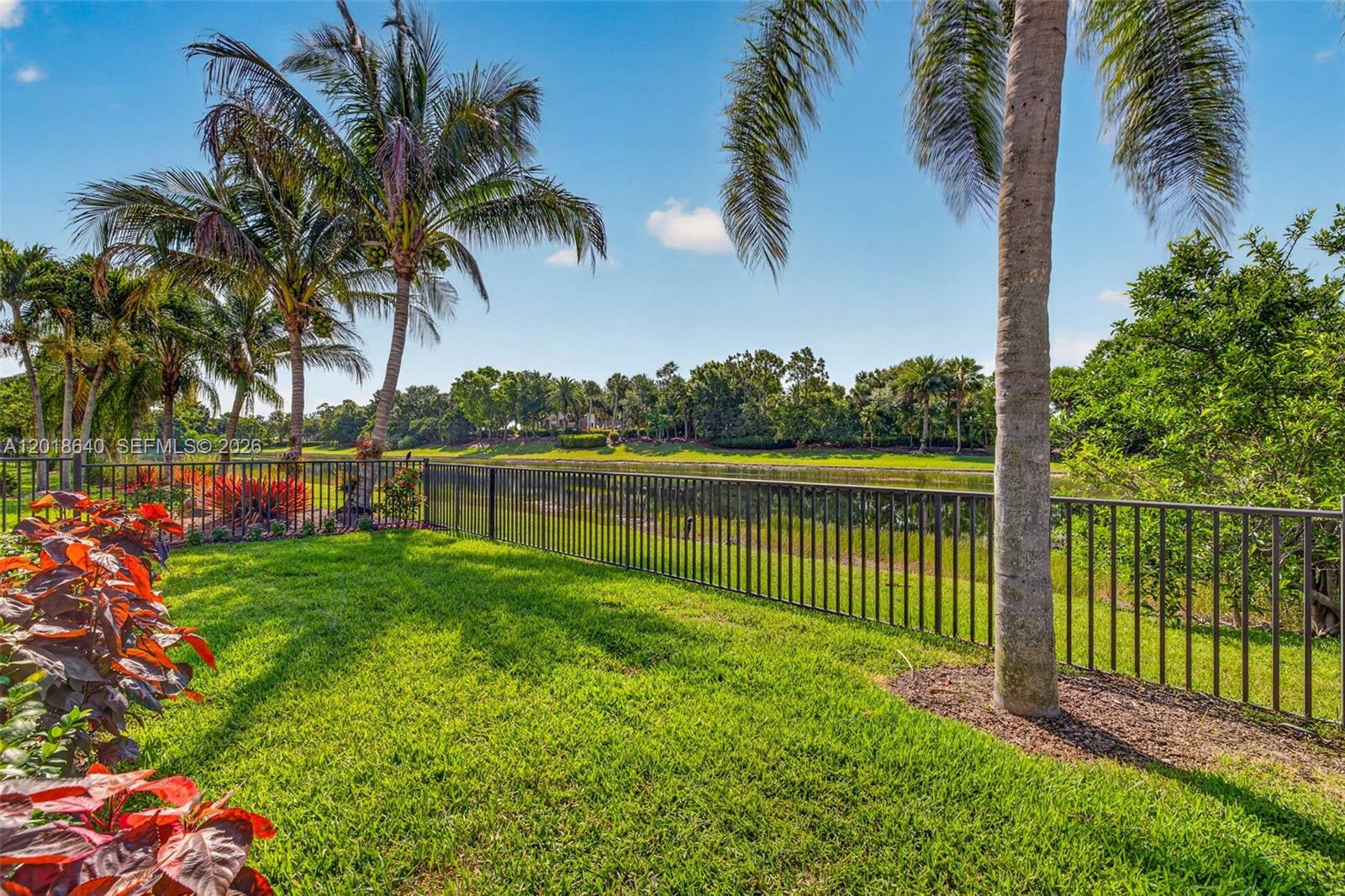 BOTANICA LAKES - Residential