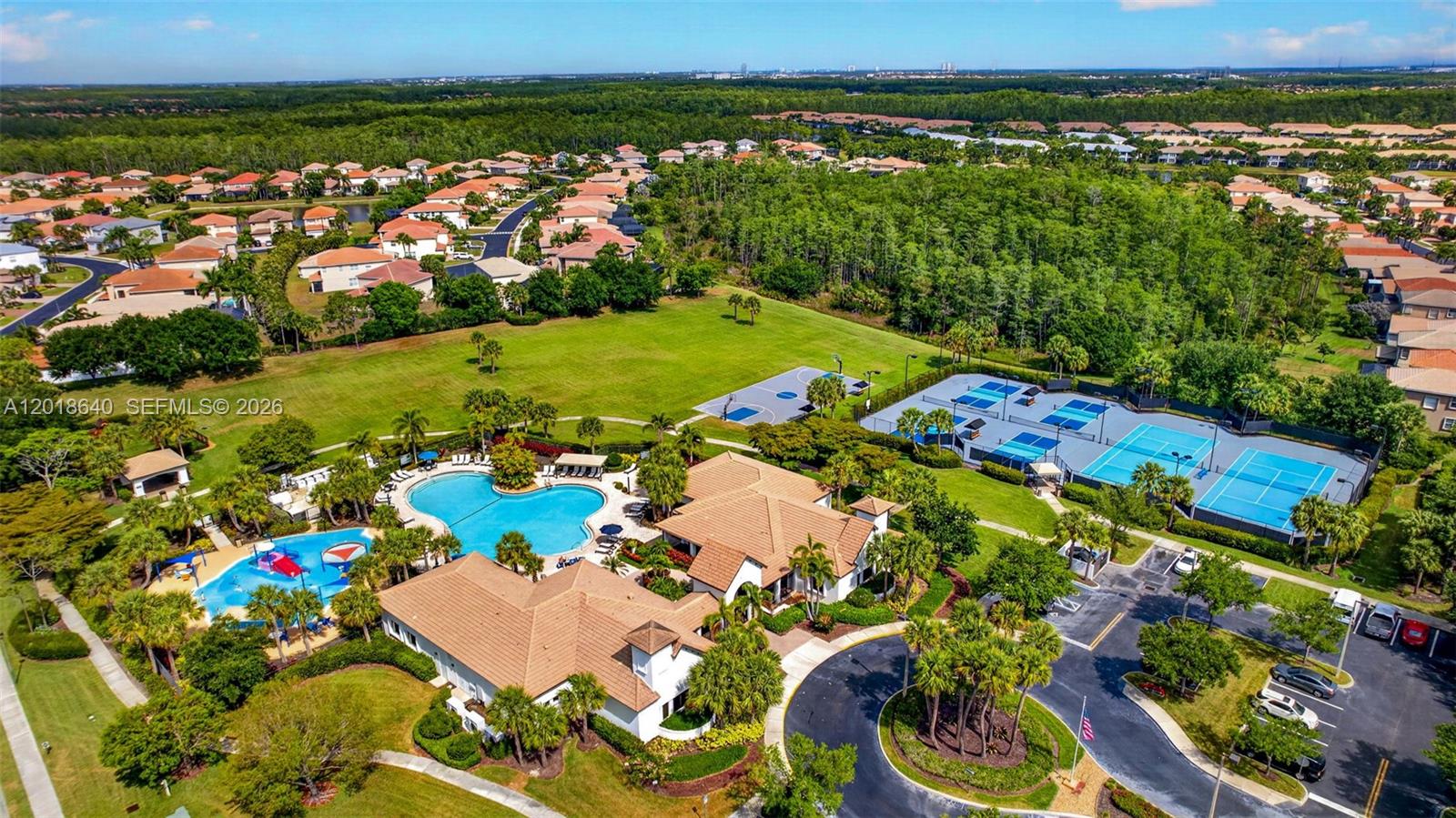 BOTANICA LAKES - Residential