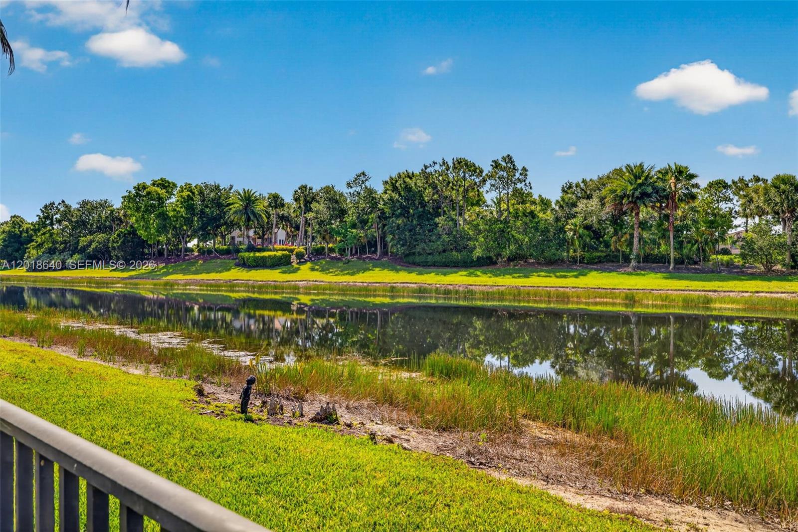 BOTANICA LAKES - Residential