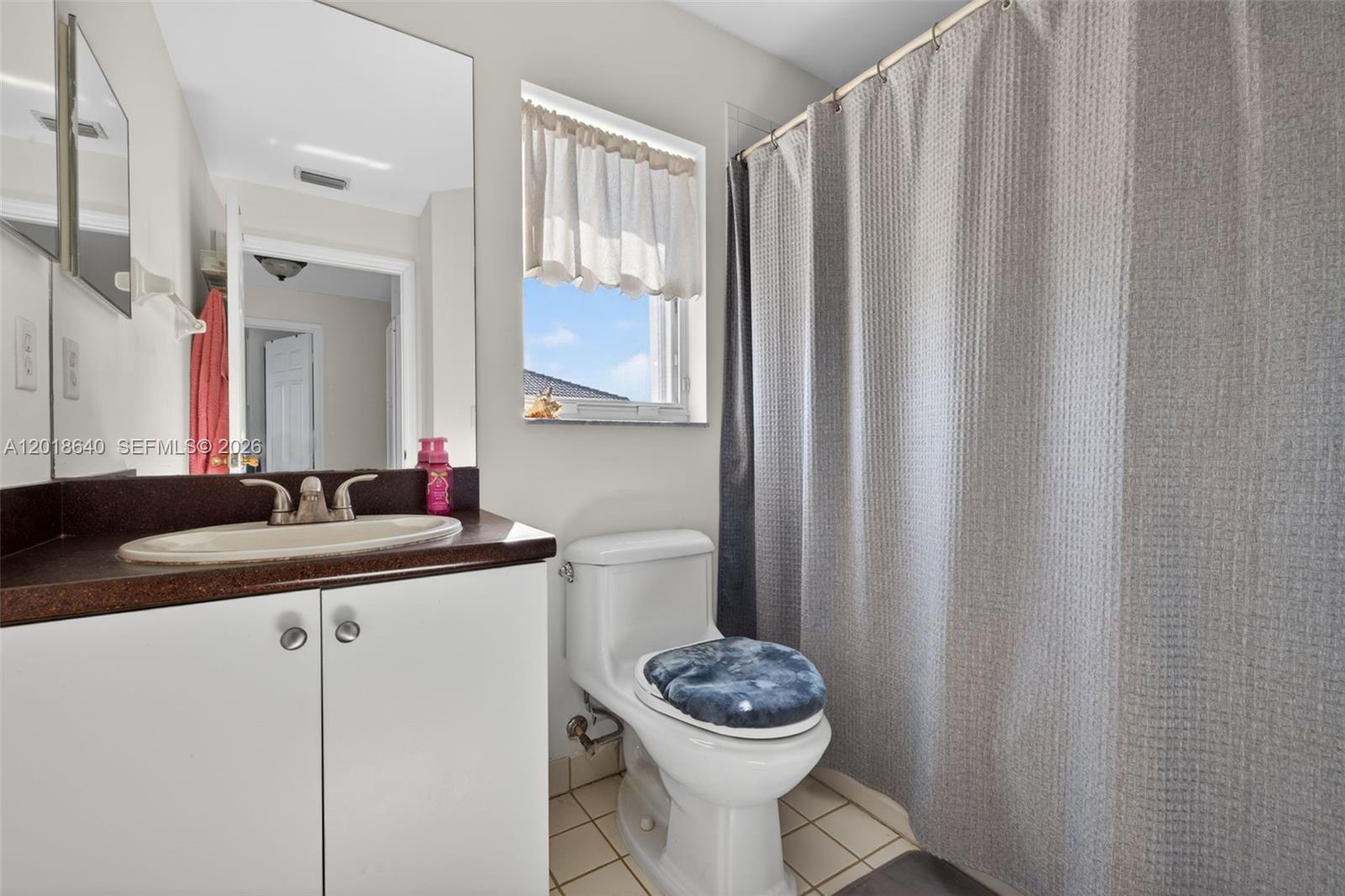 BOTANICA LAKES - Residential