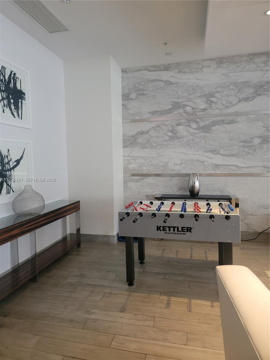 NINE AT MARY BRICKELL VIL - Residential