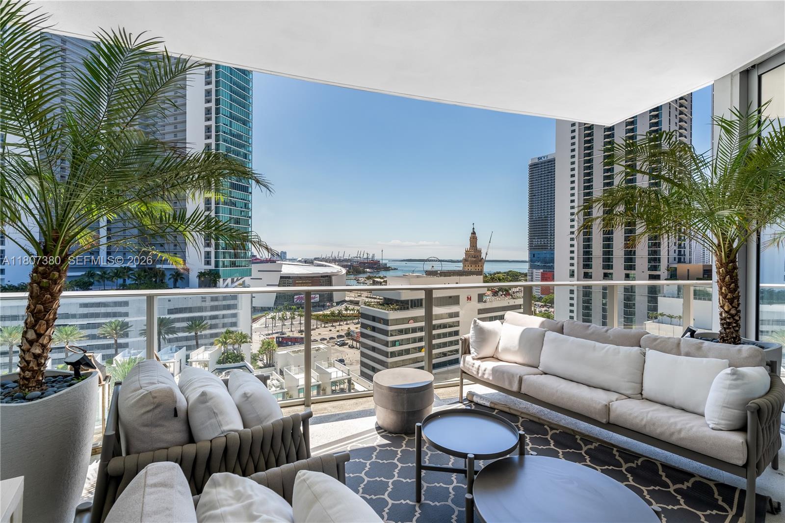 PARAMOUNT MIAMI WORLDCENT - Residential