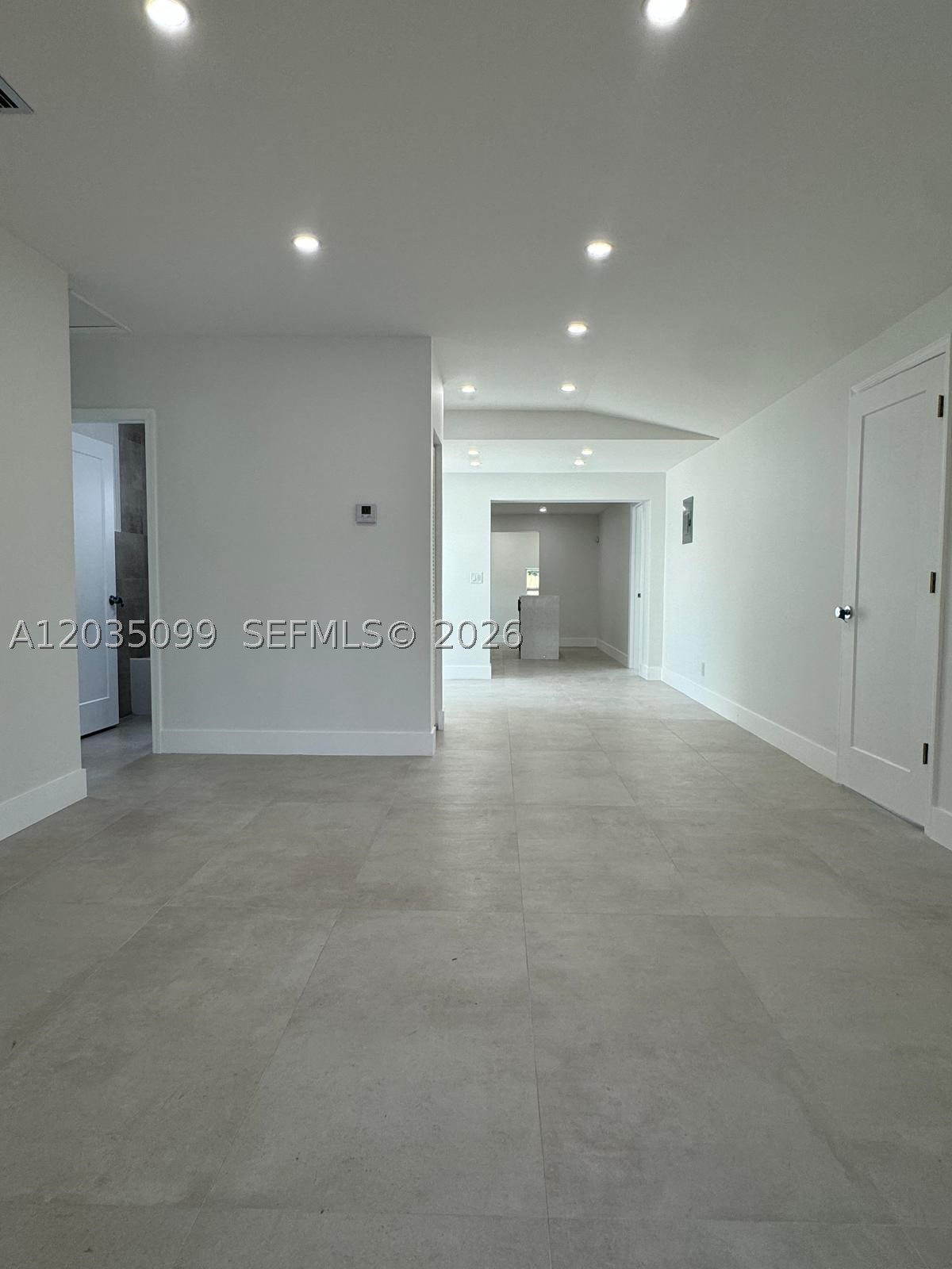 PLAYLAND ISLES - Residential Lease