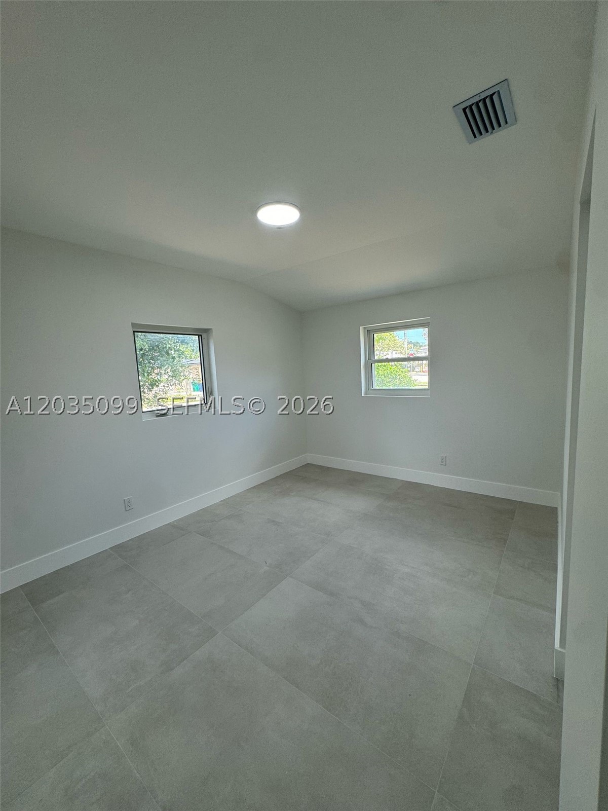 PLAYLAND ISLES - Residential Lease