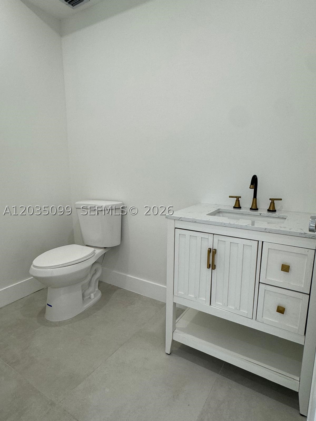 PLAYLAND ISLES - Residential Lease