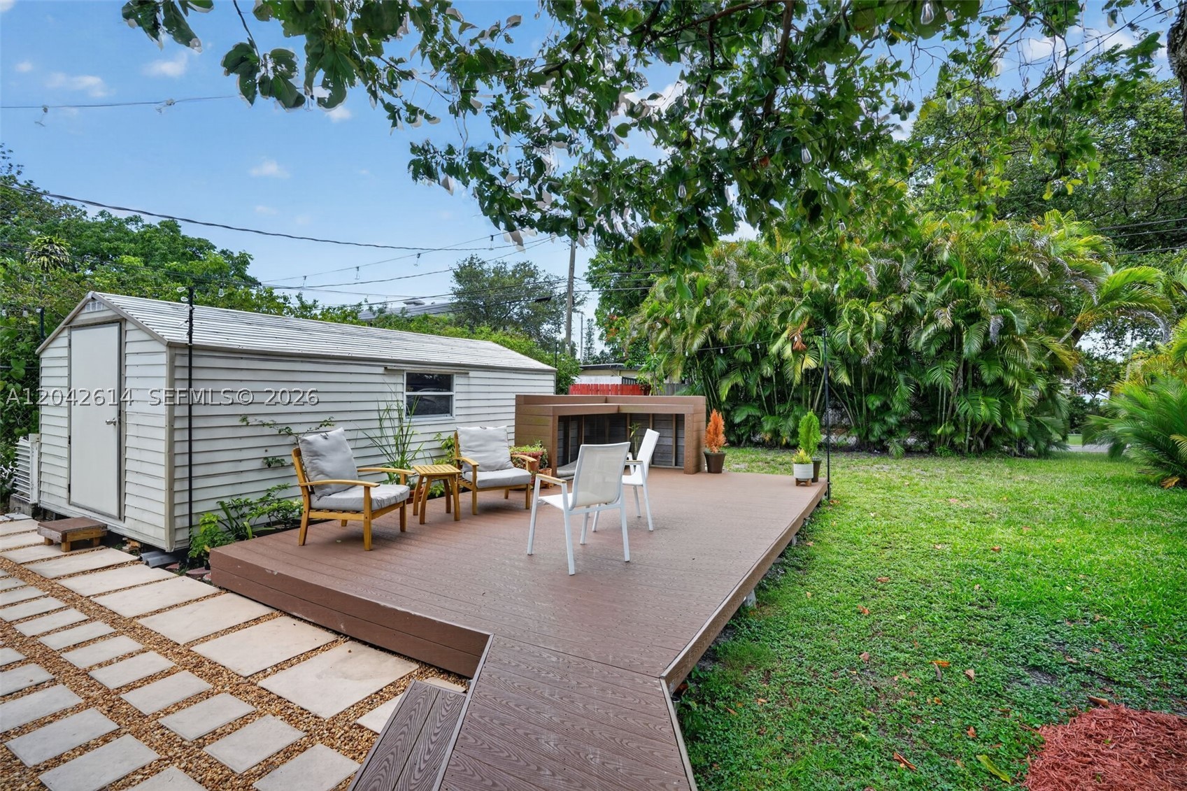 HOLLYWOOD PARK - Residential