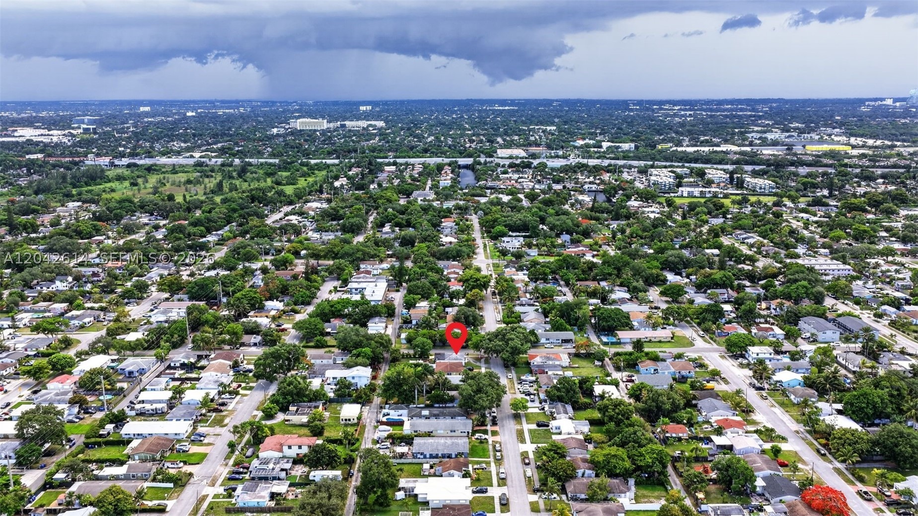 HOLLYWOOD PARK - Residential