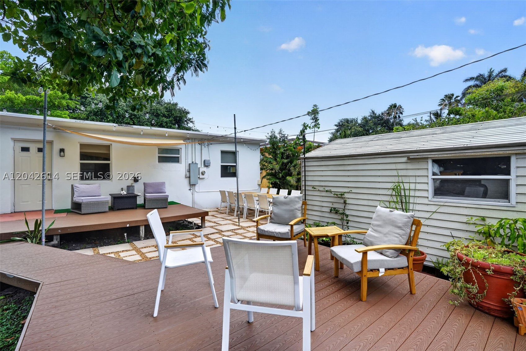 HOLLYWOOD PARK - Residential