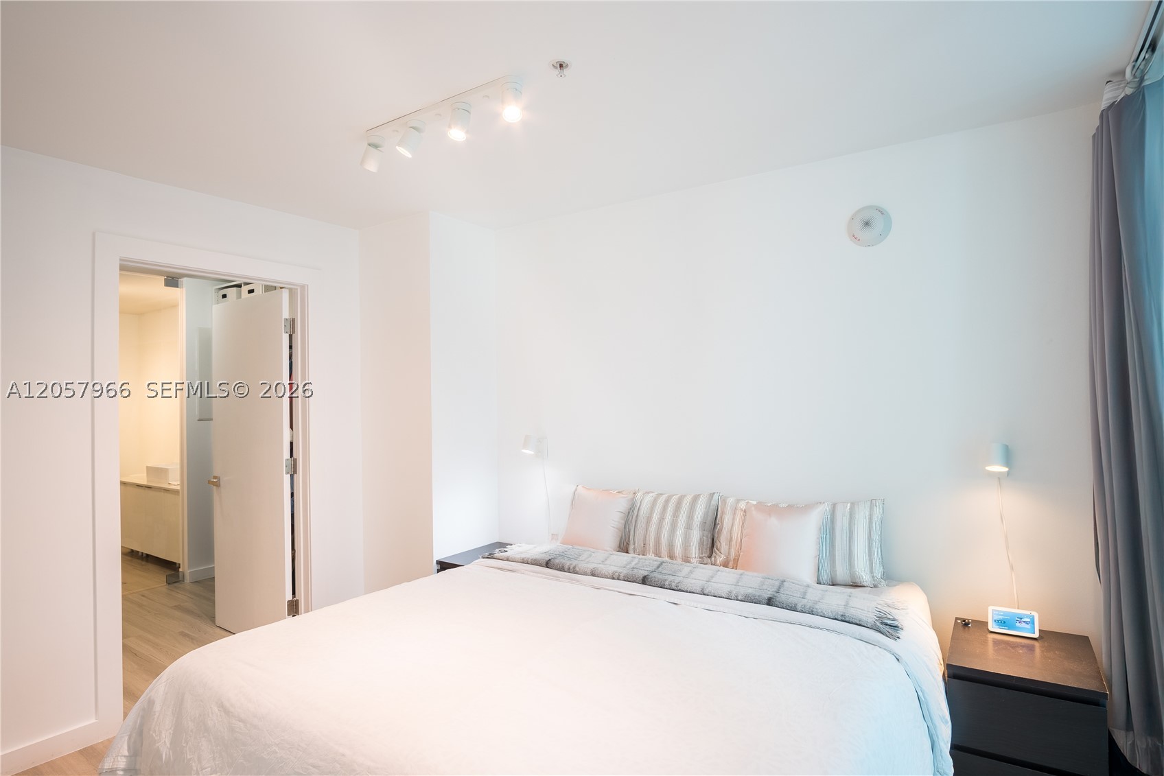 FOUR MIDTOWN MIAMI CONDO - Residential