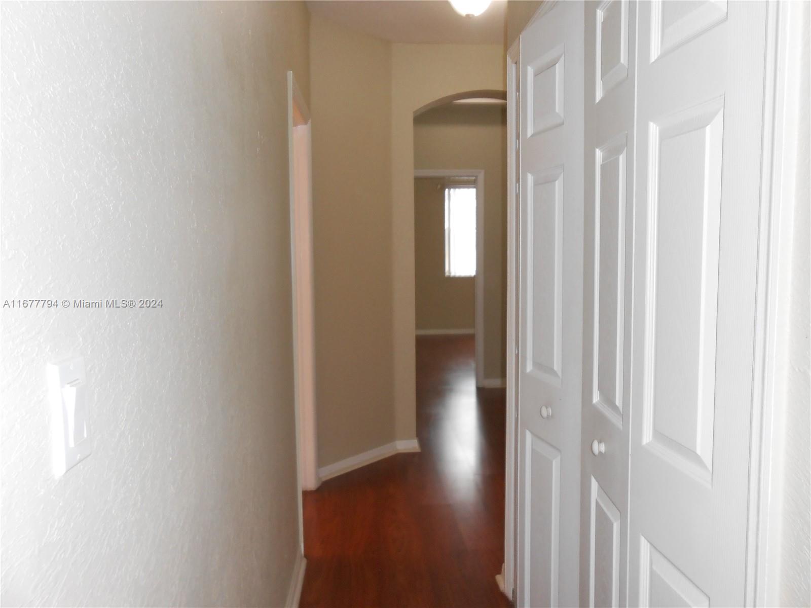 KENDALL BREEZE - Residential Lease