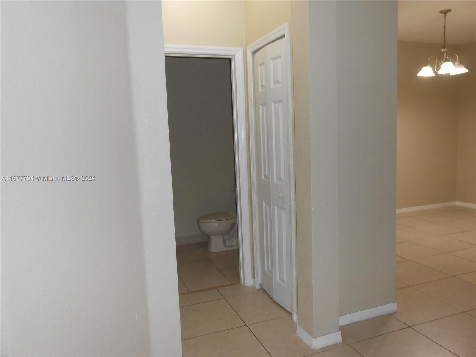 KENDALL BREEZE - Residential Lease