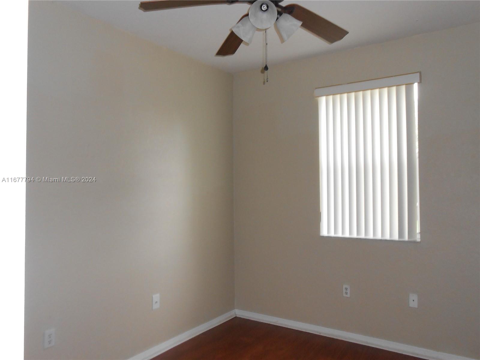KENDALL BREEZE - Residential Lease