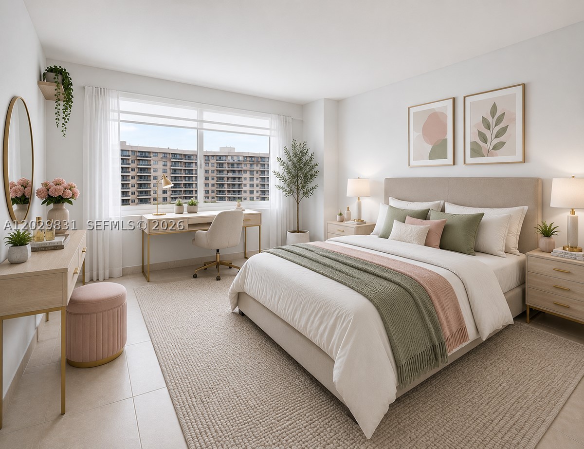 COMMODORE CLUB SOUTH COND - Residential