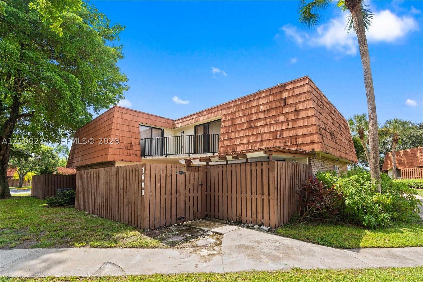 WOODVILLE - Residential