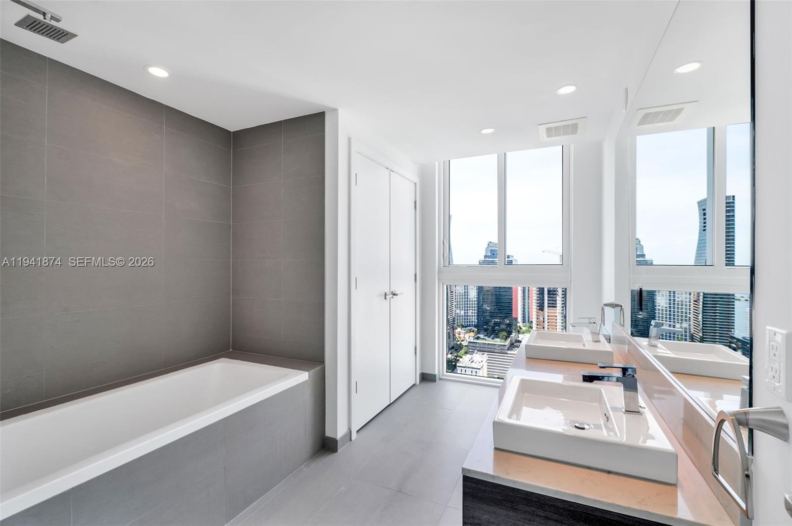 THE BONDO (1080 BRICKELL) - Residential