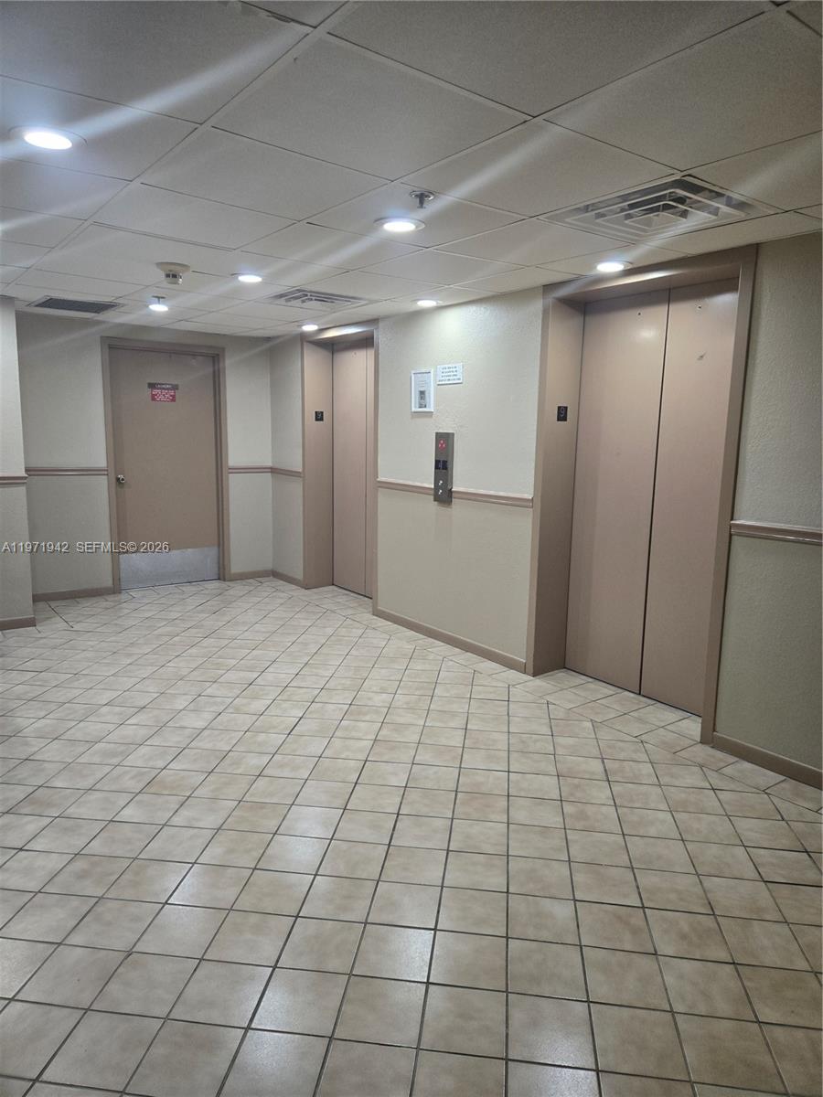HILLCREST EAST NO 26 COND - Residential