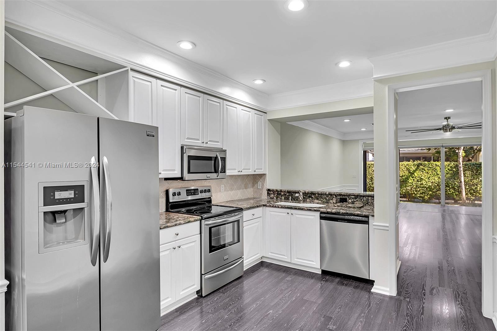 ST ANDREWS GRAND CONDO - Residential
